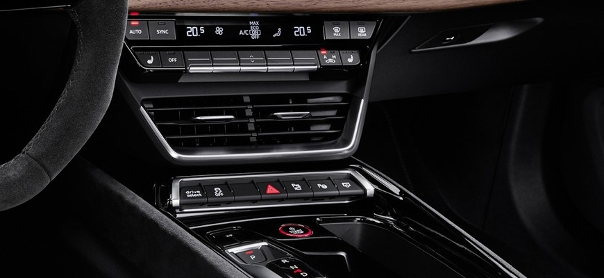Fyzické tlačidlá v Audi sa vrátia. Displejová mánia konečne opadla