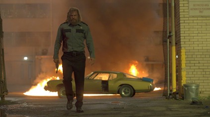 MOTOR CITY: ROZPRÁVA SA IBA V 5 SCÉNACH. PO ZVYŠOK FILMU HOVORIA PÄSTE, ROCK A MUSCLE CARS