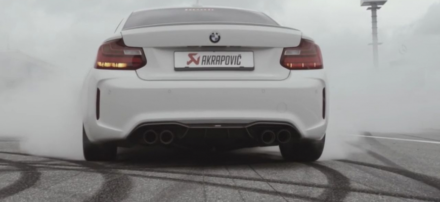 Vypočujte si ako znie výfuk Akrapovič pre BMW M2