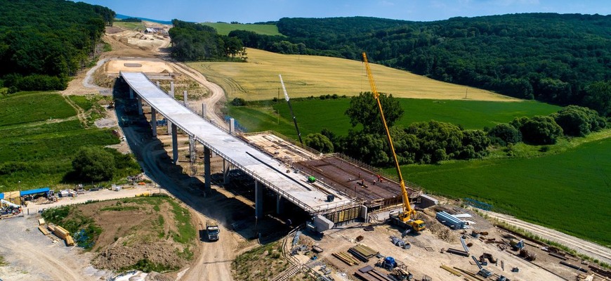 Nové diaľnice pre Slovensko! Výstavbu kysuckej D3 vraj obhájime, chystajú úsek R2 na východe