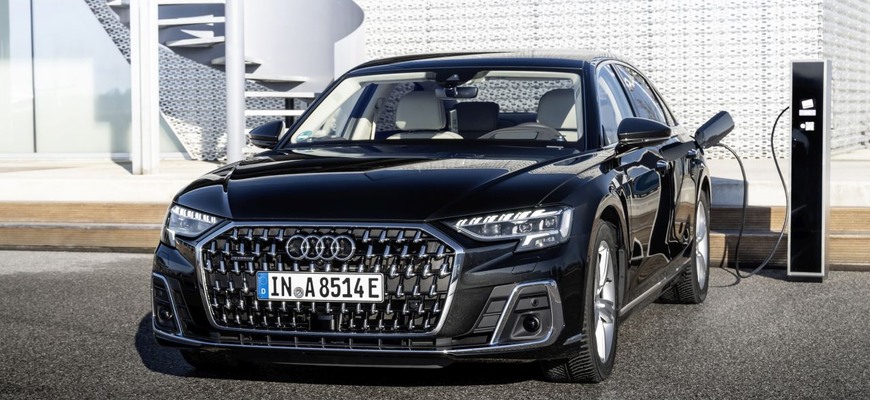 Kríza v Porsche spôsobuje problémy Audi. Ohrozená je budúcnosť vlajkovej lode A8!