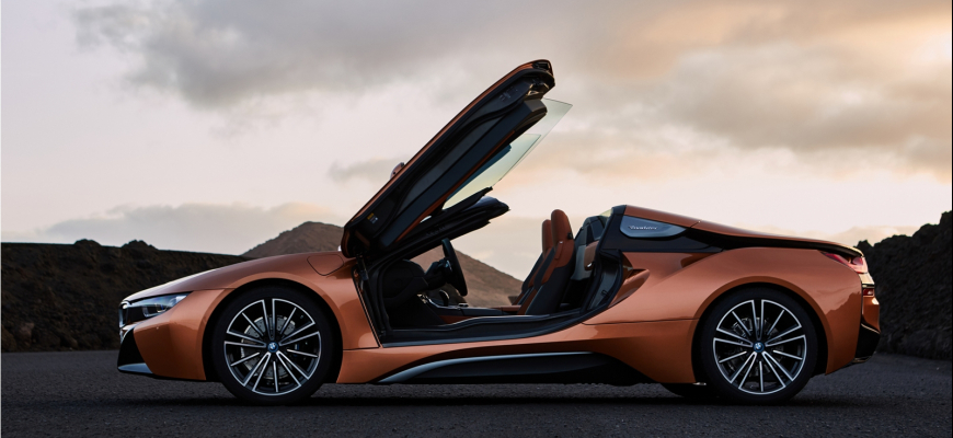 Nové BMW i8 Roadster zloží strechu za 15 sekúnd