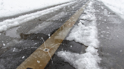 V JAPONSKU NESOLIA, ALE POSTREKUJÚ GEOTERMÁLNYMI PRAMEŇMI