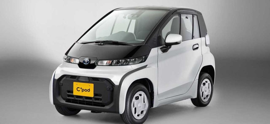 Toyota prekvapila, prestavila nový elektromobil do mesta. Posiela ho do sériovej výroby