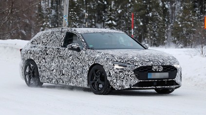 Audi už testuje poslednú generáciu modelu A4 so spaľovacím motorom. Takto bude vyzerať