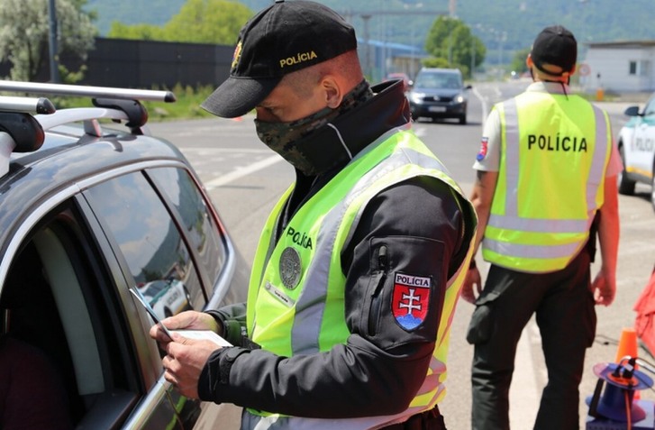 POZOR, TÁTO CHYBA MÔŽE OHROZIŤ VÁŠ VODIČSKÝ PREUKAZ. NÁHRADA NA JEHO VYDANIE MÔŽE STÁŤ VEĽA NERVOV