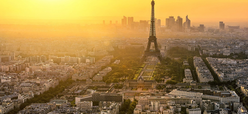 Už aj ty Paríž? FR metropola chce z centra vylúčiť znečisťujúce autá