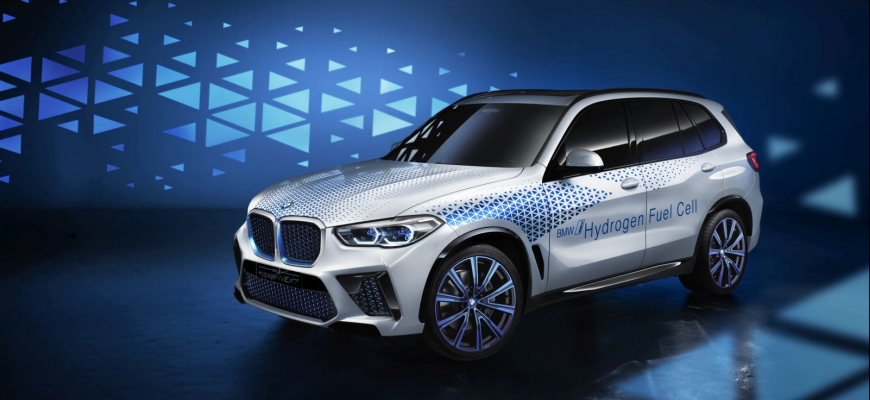 BMW X5 na vodík by malo vzísť zo spolupráce s Toyotou už v r2022