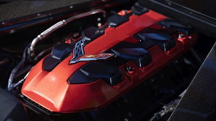 NOVÉ CHEVROLETY CORVETTE GRAND SPORT A GRAND SPORT X ODHALENÉ. DOSTALI NOVÉ MOTORY 6.7 V8!