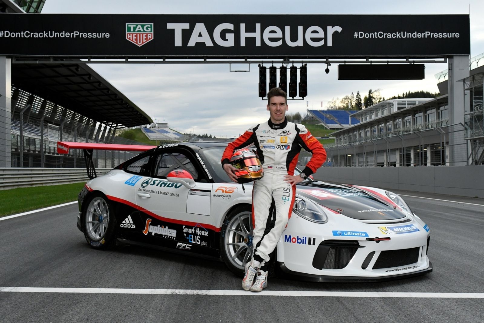 Richard Gonda bude pretekať v prestížnom Porsche Carrera Cupe