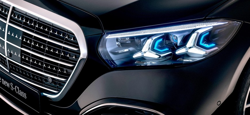 Moderné LED svetlá oslepujú vodičov častejšie než staré halogény
