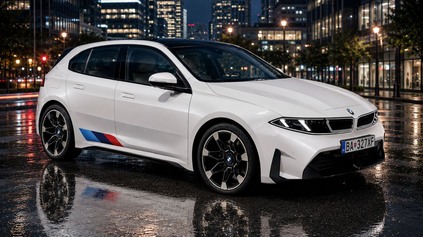 NEČAKANÝ NÁVRAT. NOVÉ BMW RADU 1 OPRÁŠI ZAVRHNUTÚ KLASICKÚ KONCEPCIU, MÁ TO ALE HÁČIK