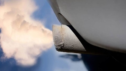 Tlak EÚ na emisie vyvoláva kolaps automobiliek, únia však nepovolí