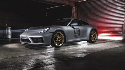 JEDNO Z NAJVZÁCNEJŠÍCH PORSCHE NA SVETE? NOVÁ 911 CARRERA GTS LE MANS CENTENAIRE EDITION