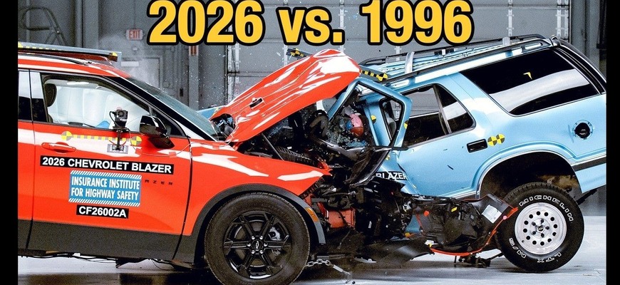 Staré autá vraj boli ako tanky. Tento crash test dokazuje v jedinom náraze pravý opak