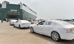 Veľký lodiar okamžite zastavuje prepravu elektromobilov a plug-in hybridov: „Sú nebezpečné!“