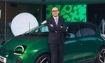 Šéf Renaultu varuje EÚ: rast predaja elektromobilov nestačí, súčasné pravidlá zničia priemysel