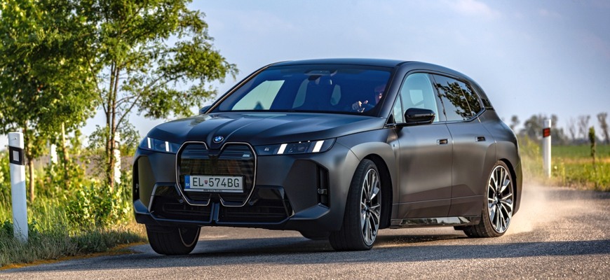 Test BMW iX M70 - úplne iné, ako by sa mohlo zdať