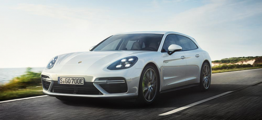 Najvýkonnejšie Porsche Panamera Sport Turismo je prekvapivo hybrid