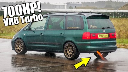 TUNING VW SHARAN STVORIL 700 KOŇOVÚ BEŠTIU. VO VIDEU SA PRETEKÁ S 500 K GOLFOM 3