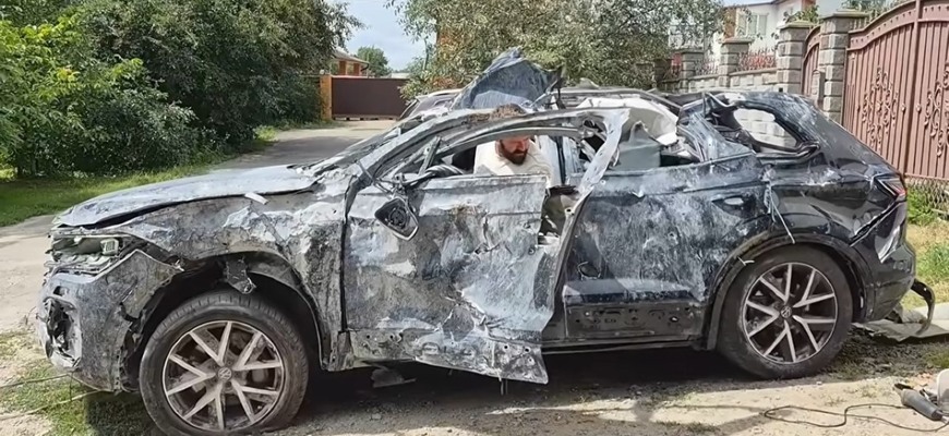 Touareg po zásahu ruskou raketou naštartuje a hýbe sa