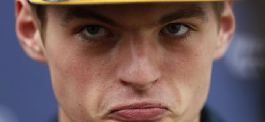 Max Verstappen bol vyhodený z pódia