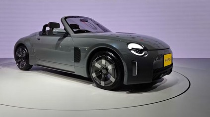 UŽ TO NIE JE LEN MAZDA MX-5. NOVÁ GENERÁCIA DAIHATSU SKOPÍROVALA PREDNOSŤ VÄČŠIEHO RIVALA