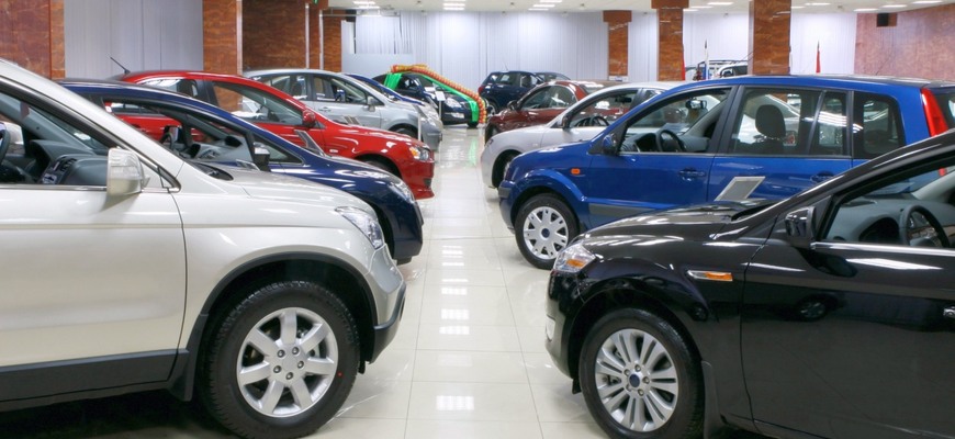 Najväčší prepad ceny auta podnikatelia častejšie riešia kúpou jazenky