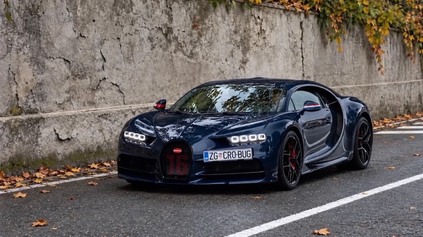 ŠÉFOVI BUGATTI UKRADLI JEHO CHIRON. KĽÚČE BOLI V AUTE, ZLODEJA NAHÁŇAL NA PORSCHE 911
