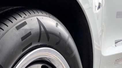 Prach z pneumatík je dnes omnoho vážnejší problém, než pevné častice z výfukov. Rieši ho až Euro 7