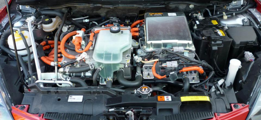 Vrcholom ponuky elektromobilov Mazdy bude nová generácia RX-8