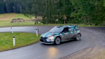 PREZRADENÉ, ELEKTRICKÁ ŠKODA FABIA RALLY2 UŽ ABSOLVUJE TESTY. STOJÍ VŠAK NEMALÝCH 700 000 EUR