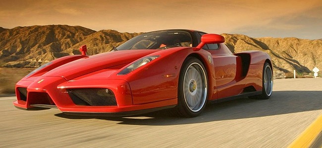 Nové Ferrari Enzo zvládne 370 km/h! Poznáme technické detaily