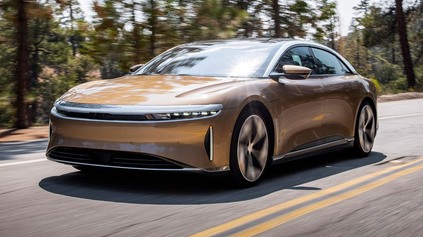 TOP10: ELEKTRICKÉ AUTÁ S NAJVYŠŠÍM DOJAZDOM V ROKU 2023