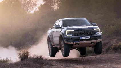 NOVÝ FORD RANGER RAPTOR SKOKOVO POSÚVA LIMITY PICKUPOV V KAŽDEJ OBLASTI