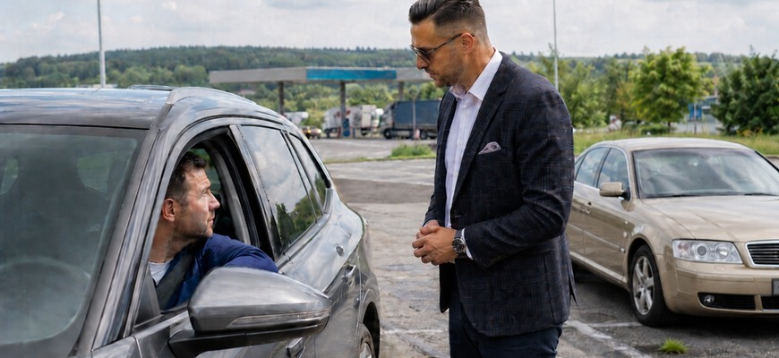 Podvodníci na slovenských diaľniciach: Ako nenaletieť darebákom, ktorí vás chcú obrať o peniaze