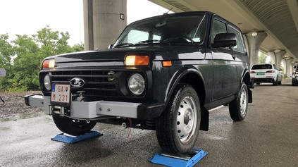 LADA NIVA 4X4 TEST