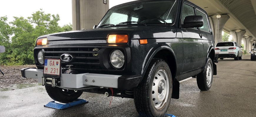 Lada Niva 4x4 test