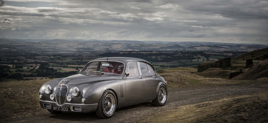 Šéfdizajnér Jaguaru pre seba zostrojil unikátny retro sedan Mark II