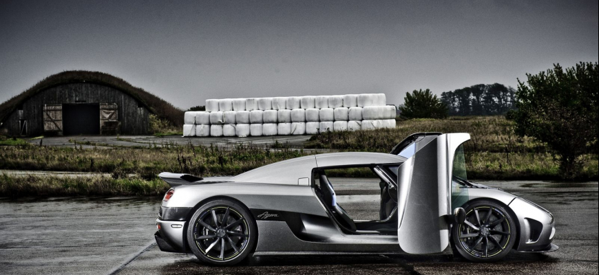 Koenigsegg prehovoril o budúcnosti. Bude mať motor V12? Pohon 4x4? Manuál?