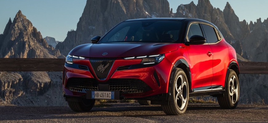 Nová Alfa Romeo Junior Sport Speciale pridáva vizuálny štýl, jedna podstatná vec jej chýba